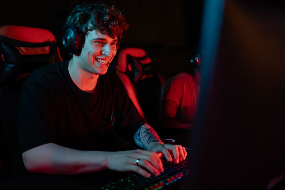 Từ game flash tuổi thơ đến gu thiết kế hoài niệm